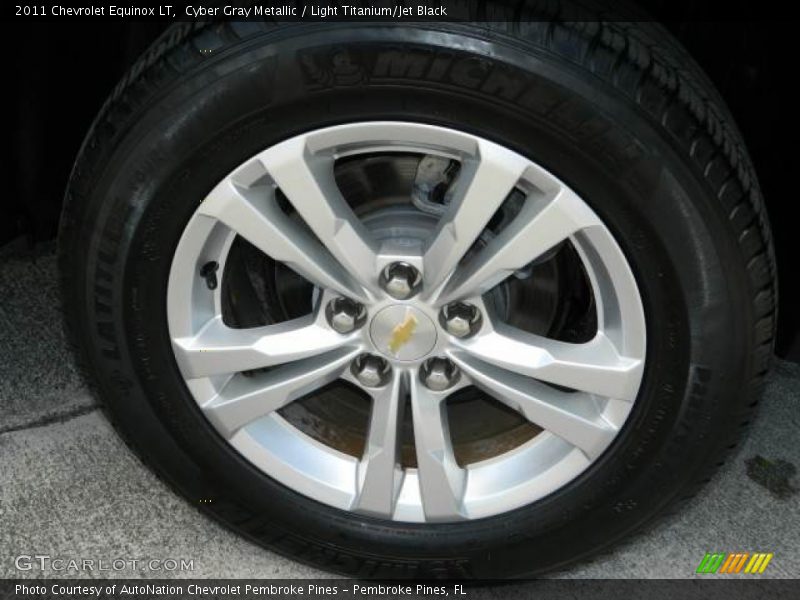 Cyber Gray Metallic / Light Titanium/Jet Black 2011 Chevrolet Equinox LT
