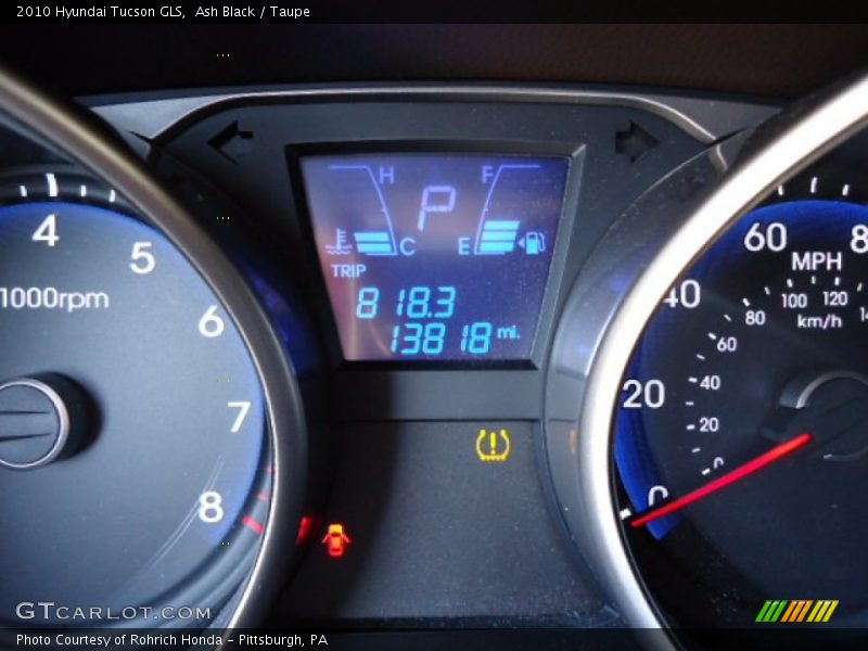 Ash Black / Taupe 2010 Hyundai Tucson GLS