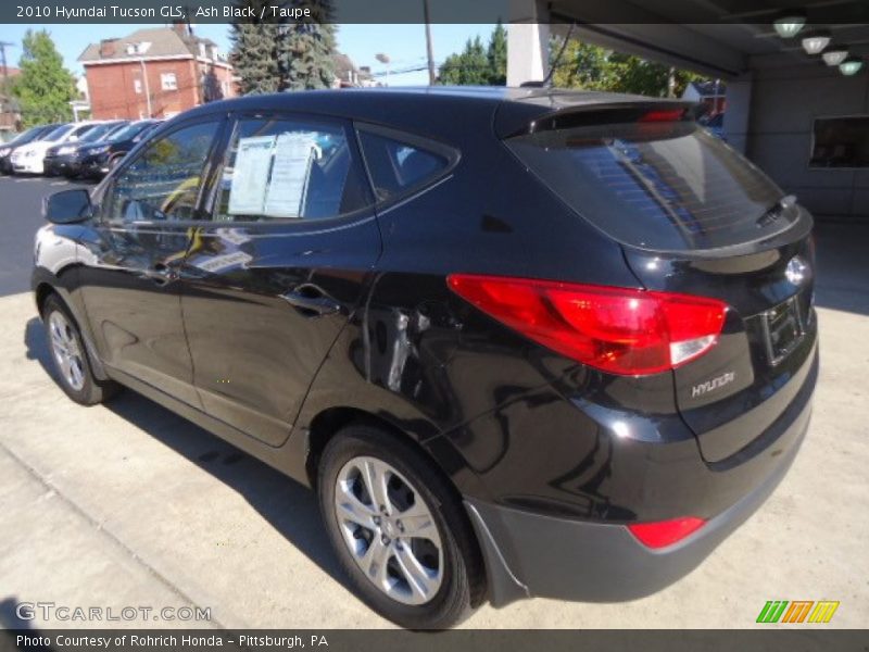 Ash Black / Taupe 2010 Hyundai Tucson GLS