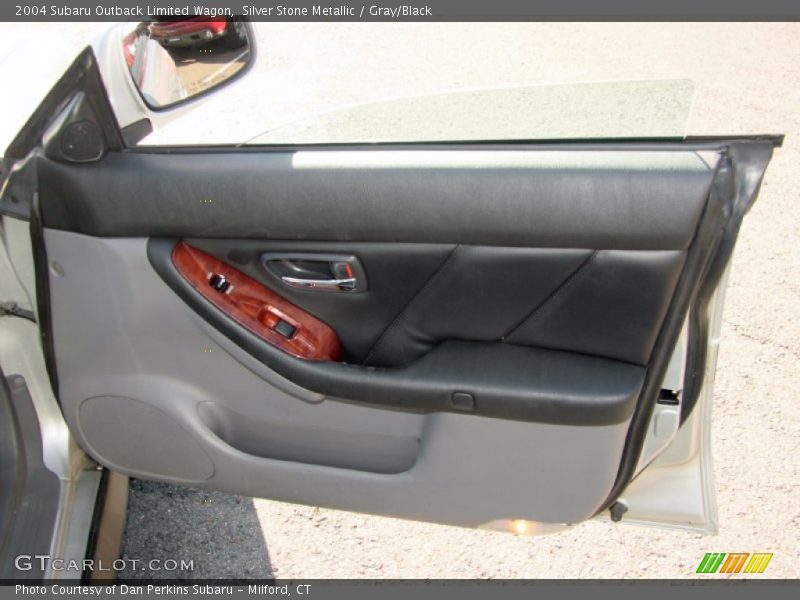 Silver Stone Metallic / Gray/Black 2004 Subaru Outback Limited Wagon