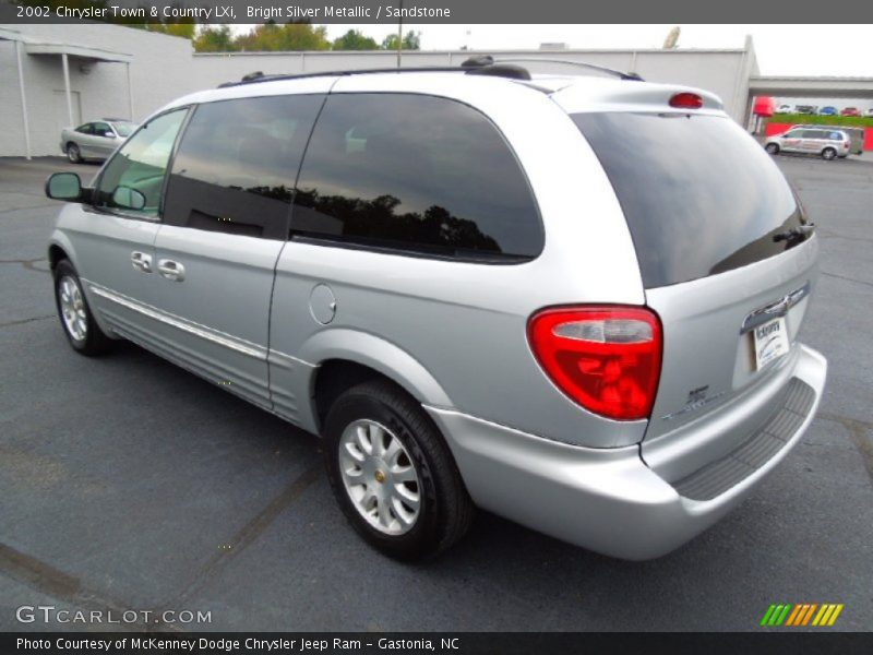 Bright Silver Metallic / Sandstone 2002 Chrysler Town & Country LXi