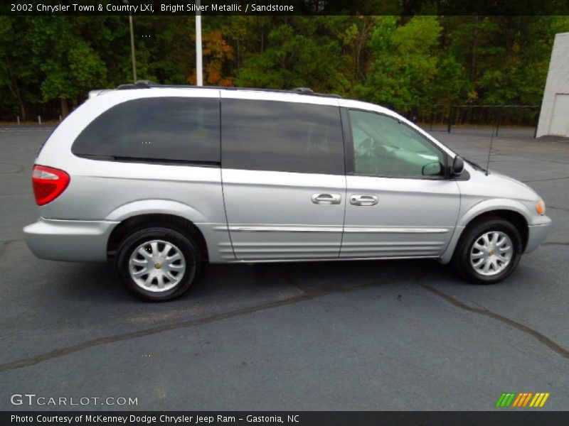 Bright Silver Metallic / Sandstone 2002 Chrysler Town & Country LXi