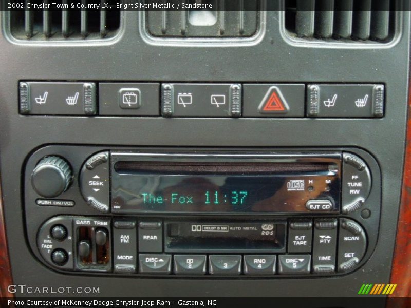 Audio System of 2002 Town & Country LXi