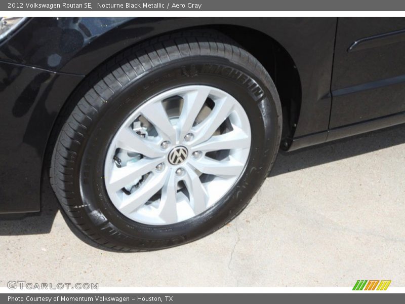 Nocturne Black Metallic / Aero Gray 2012 Volkswagen Routan SE