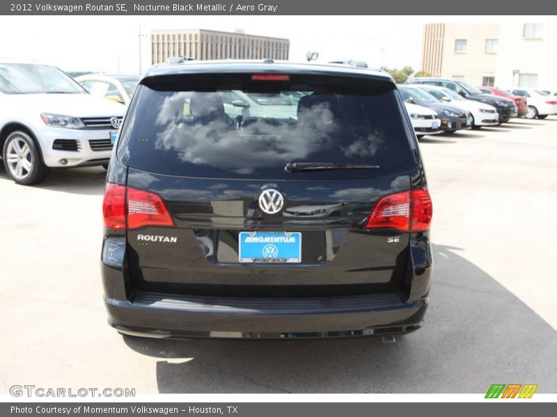 Nocturne Black Metallic / Aero Gray 2012 Volkswagen Routan SE