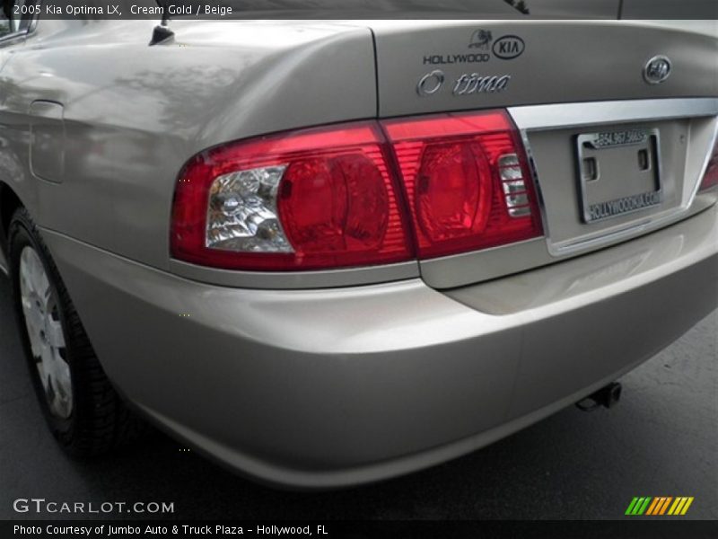 Cream Gold / Beige 2005 Kia Optima LX
