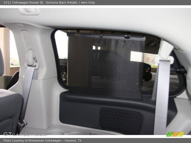 Nocturne Black Metallic / Aero Gray 2012 Volkswagen Routan SE