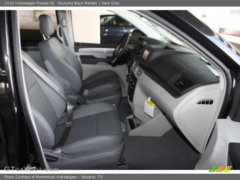 Nocturne Black Metallic / Aero Gray 2012 Volkswagen Routan SE