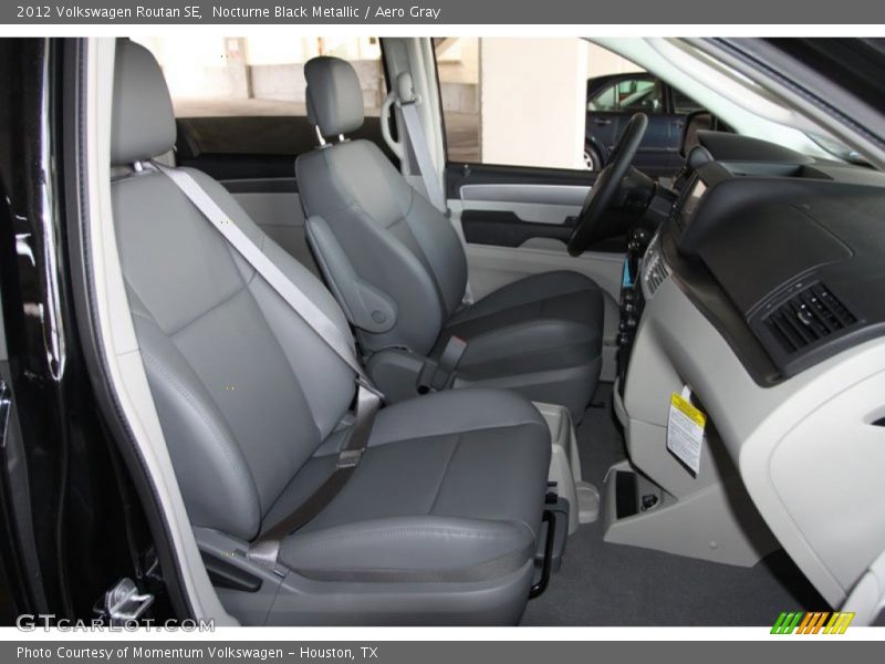 Nocturne Black Metallic / Aero Gray 2012 Volkswagen Routan SE