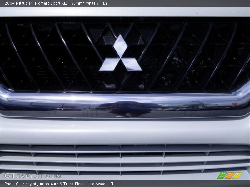 Summit White / Tan 2004 Mitsubishi Montero Sport XLS