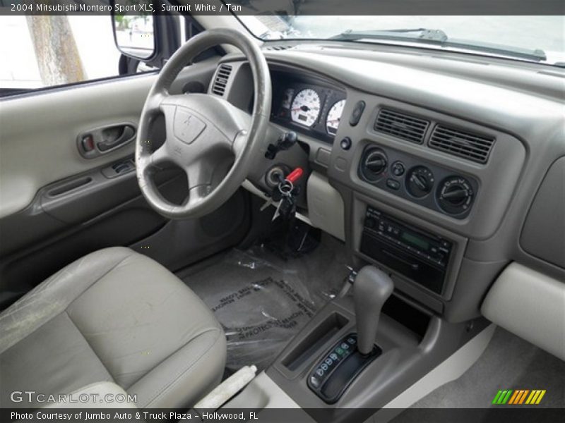 Summit White / Tan 2004 Mitsubishi Montero Sport XLS