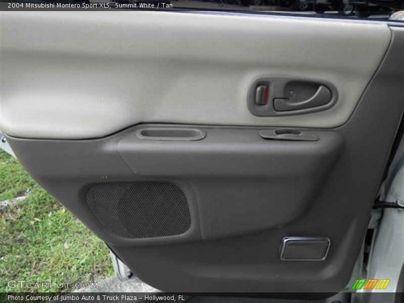 Summit White / Tan 2004 Mitsubishi Montero Sport XLS
