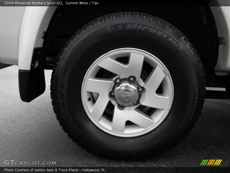 Summit White / Tan 2004 Mitsubishi Montero Sport XLS