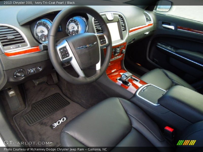 Ivory Tri-Coat Pearl / Black 2013 Chrysler 300
