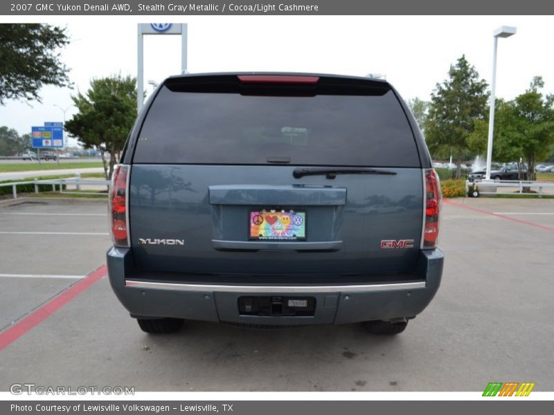 Stealth Gray Metallic / Cocoa/Light Cashmere 2007 GMC Yukon Denali AWD