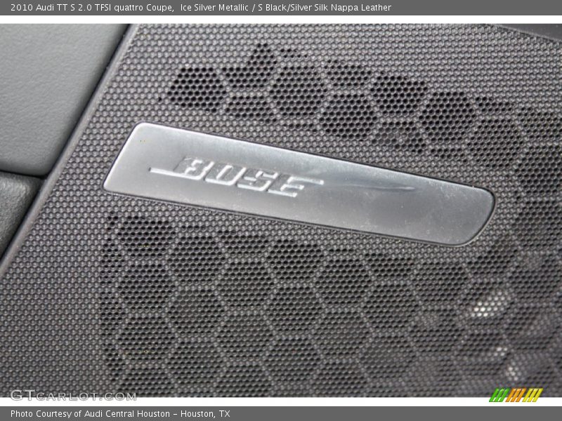 Audio System of 2010 TT S 2.0 TFSI quattro Coupe