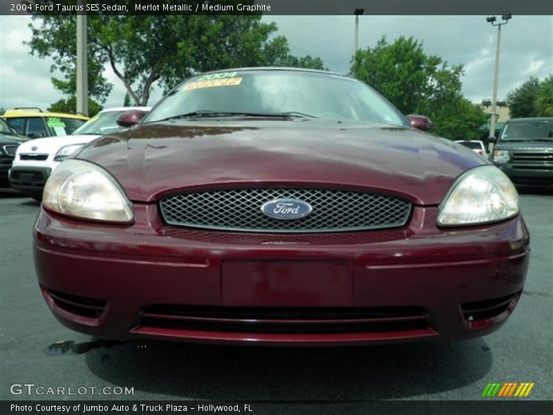 Merlot Metallic / Medium Graphite 2004 Ford Taurus SES Sedan