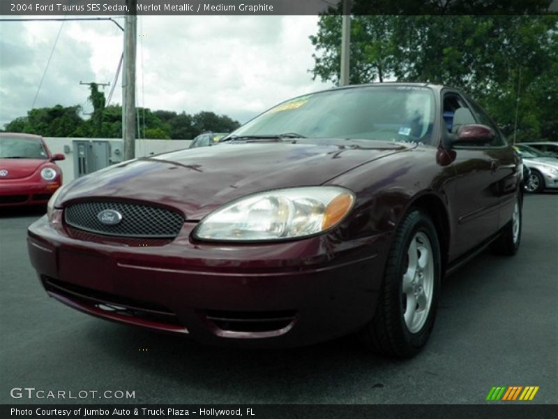 Merlot Metallic / Medium Graphite 2004 Ford Taurus SES Sedan