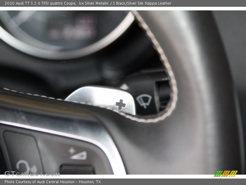 Controls of 2010 TT S 2.0 TFSI quattro Coupe