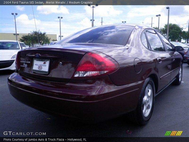 Merlot Metallic / Medium Graphite 2004 Ford Taurus SES Sedan