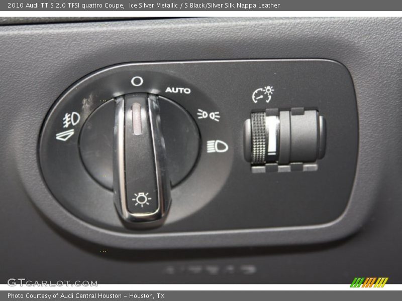 Controls of 2010 TT S 2.0 TFSI quattro Coupe