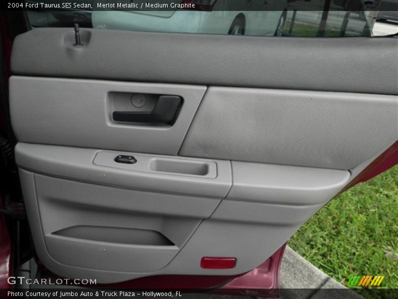 Merlot Metallic / Medium Graphite 2004 Ford Taurus SES Sedan