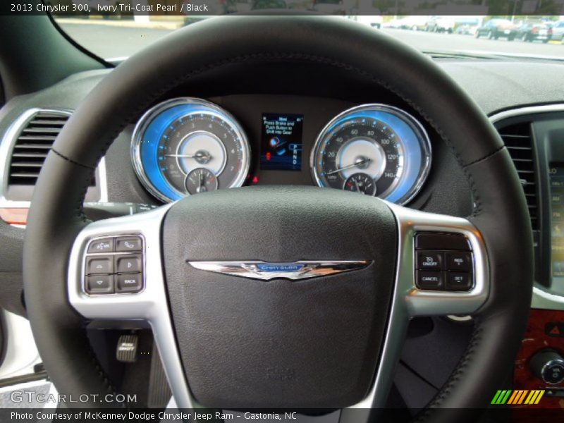 Ivory Tri-Coat Pearl / Black 2013 Chrysler 300