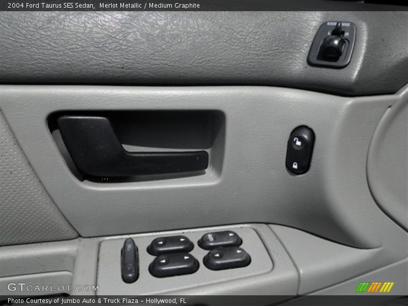 Merlot Metallic / Medium Graphite 2004 Ford Taurus SES Sedan