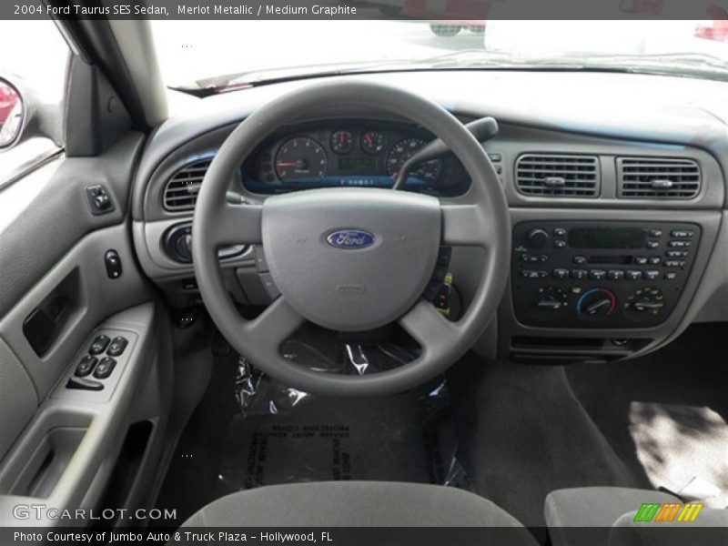 Dashboard of 2004 Taurus SES Sedan