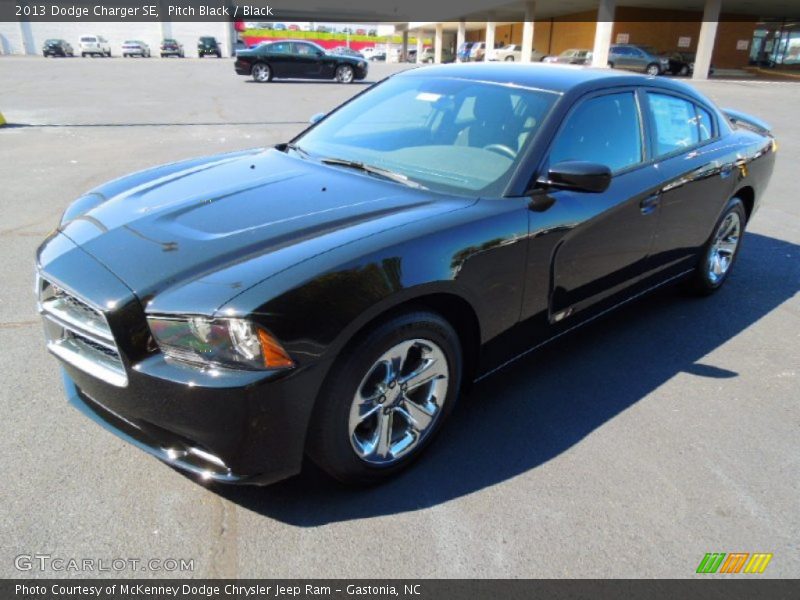 Pitch Black / Black 2013 Dodge Charger SE
