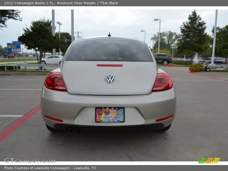 Moonrock Silver Metallic / Titan Black 2012 Volkswagen Beetle 2.5L