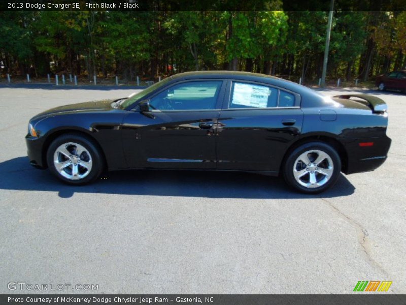 Pitch Black / Black 2013 Dodge Charger SE