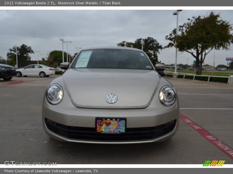 Moonrock Silver Metallic / Titan Black 2012 Volkswagen Beetle 2.5L