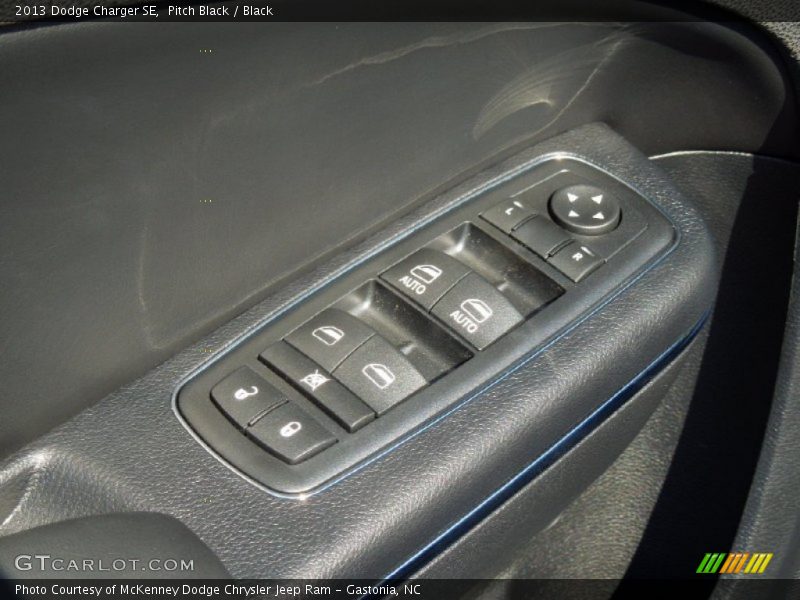 Pitch Black / Black 2013 Dodge Charger SE