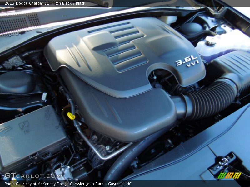 Pitch Black / Black 2013 Dodge Charger SE