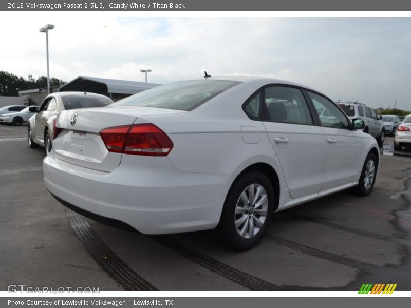 Candy White / Titan Black 2013 Volkswagen Passat 2.5L S