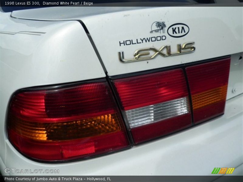 Diamond White Pearl / Beige 1998 Lexus ES 300