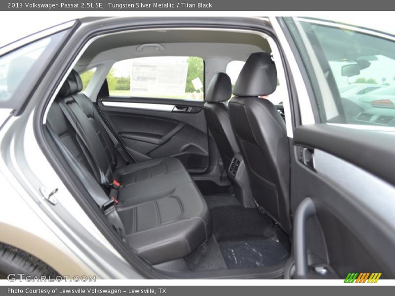 Tungsten Silver Metallic / Titan Black 2013 Volkswagen Passat 2.5L SE