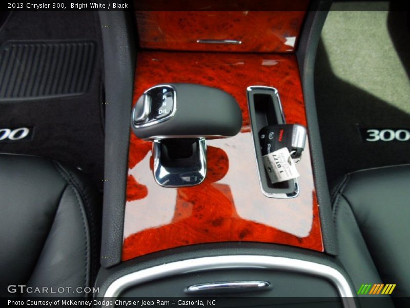 Bright White / Black 2013 Chrysler 300