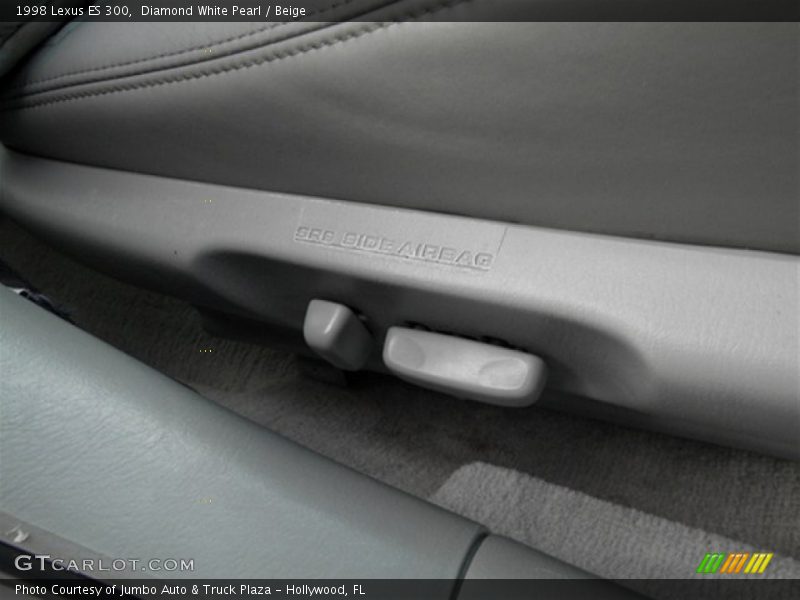 Diamond White Pearl / Beige 1998 Lexus ES 300