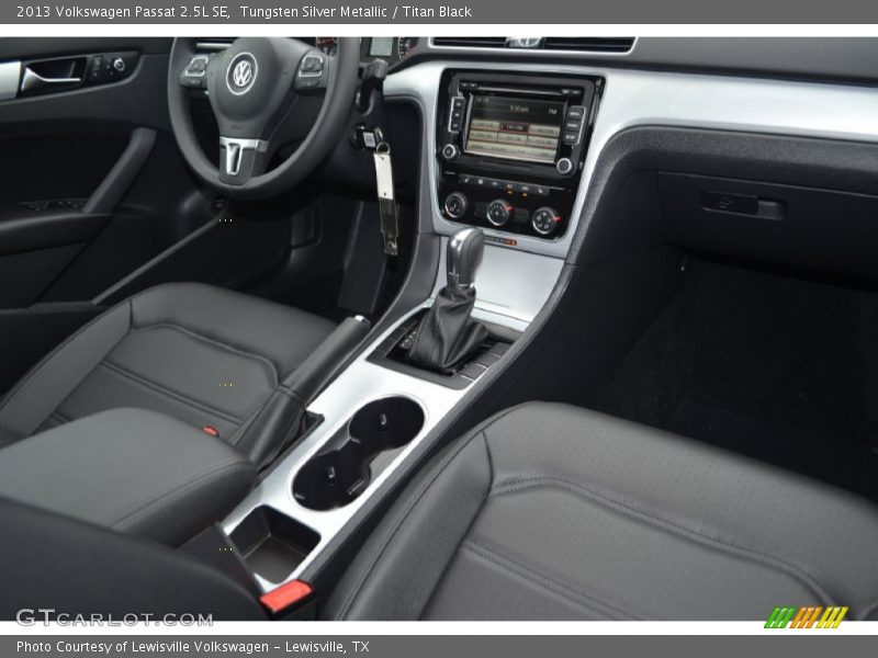 Tungsten Silver Metallic / Titan Black 2013 Volkswagen Passat 2.5L SE