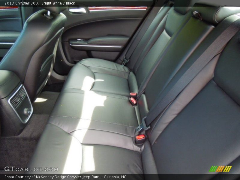 Bright White / Black 2013 Chrysler 300