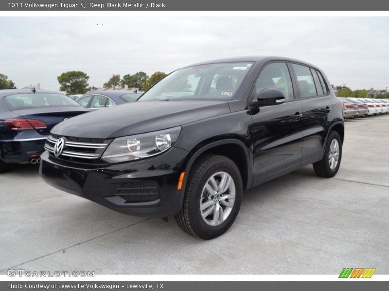 Deep Black Metallic / Black 2013 Volkswagen Tiguan S