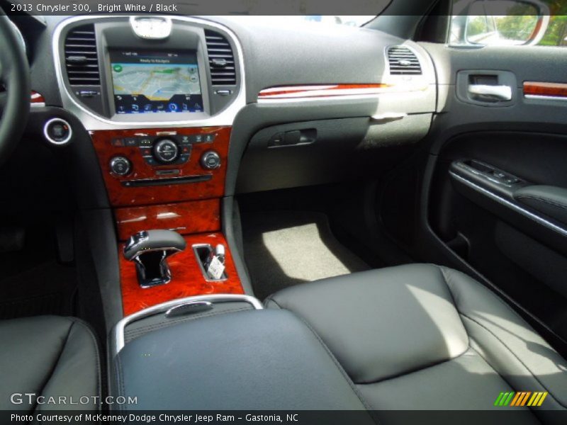 Bright White / Black 2013 Chrysler 300