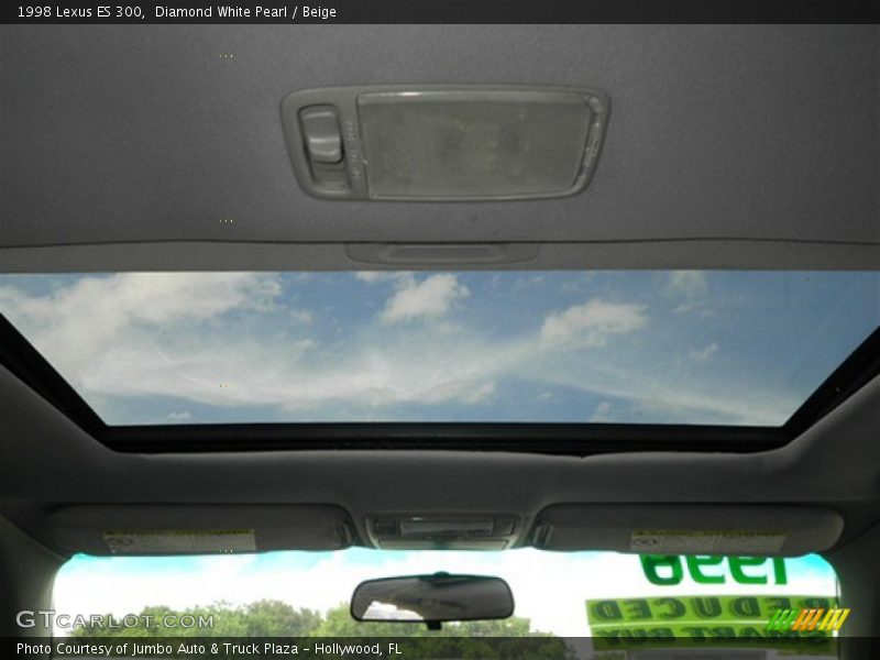 Diamond White Pearl / Beige 1998 Lexus ES 300
