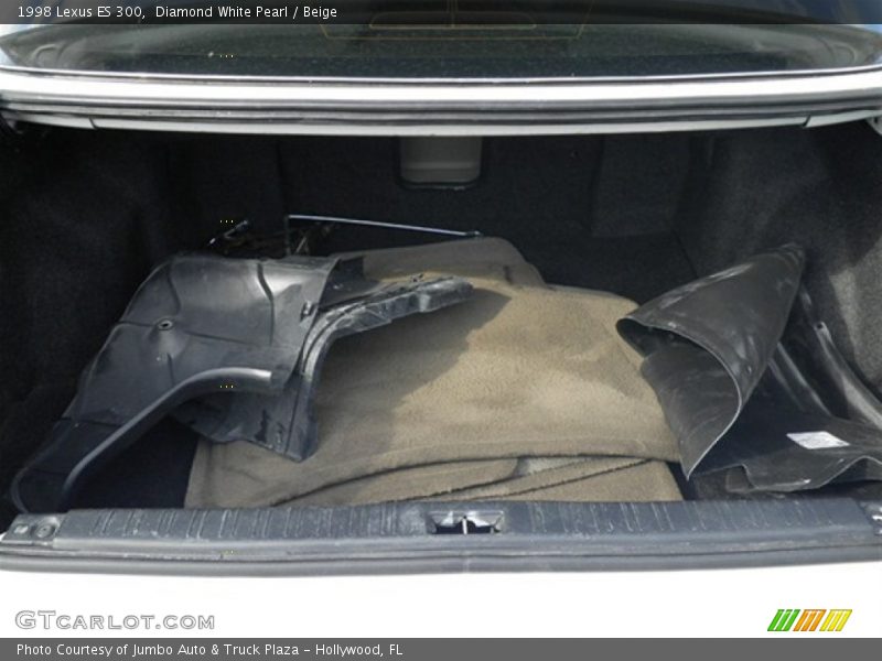 Diamond White Pearl / Beige 1998 Lexus ES 300