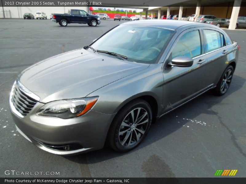 Tungsten Metallic / Black 2013 Chrysler 200 S Sedan