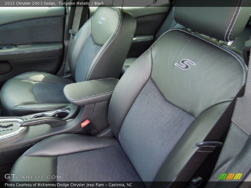 Front Seat of 2013 200 S Sedan