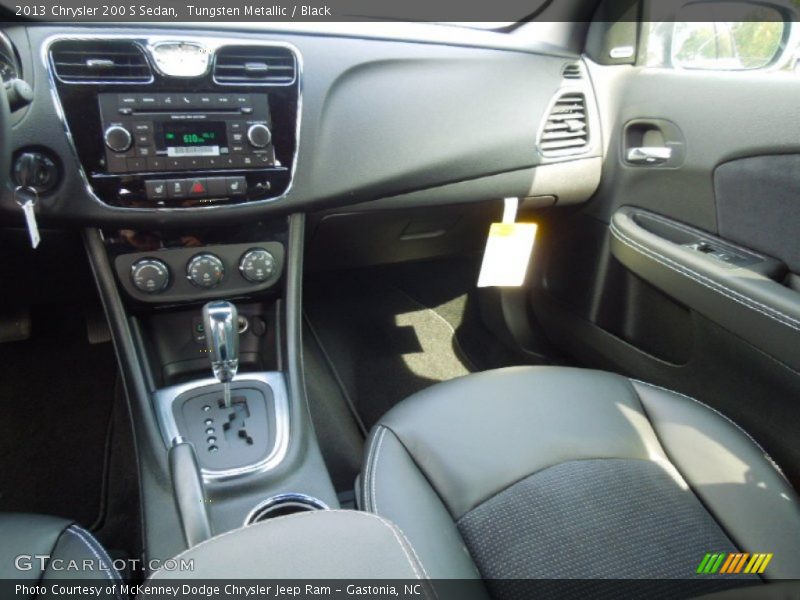 Tungsten Metallic / Black 2013 Chrysler 200 S Sedan