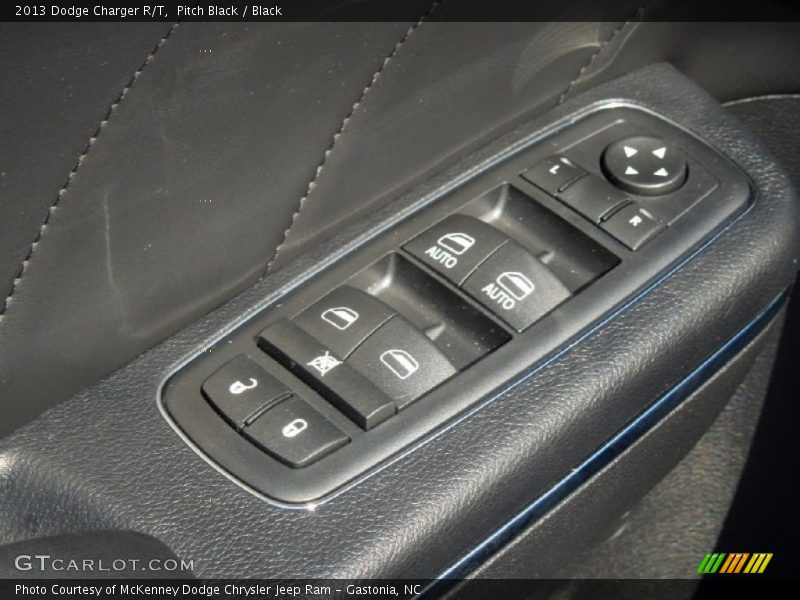 Pitch Black / Black 2013 Dodge Charger R/T